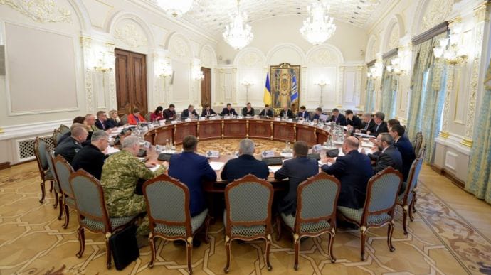 Зеленський ввів нових міністрів до РНБО і знайшов заміну Резнікову в ТКГ
