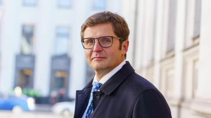 Ще один нардеп-слуга складає мандат