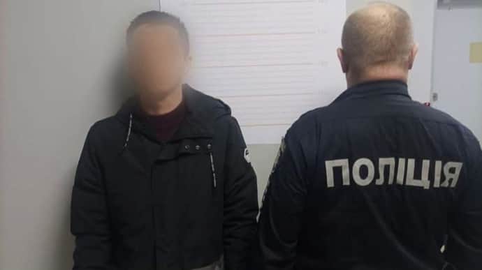 Хакер продавал места в электронной очереди сервисных центров МВД за 1000 грн: дело рассмотрит суд