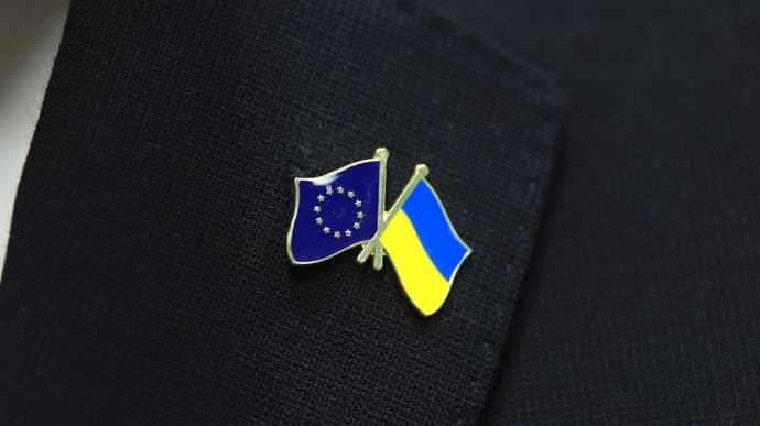 Six countries and EU promise more aid to Ukraine and new sanctions against Russia – Reuters